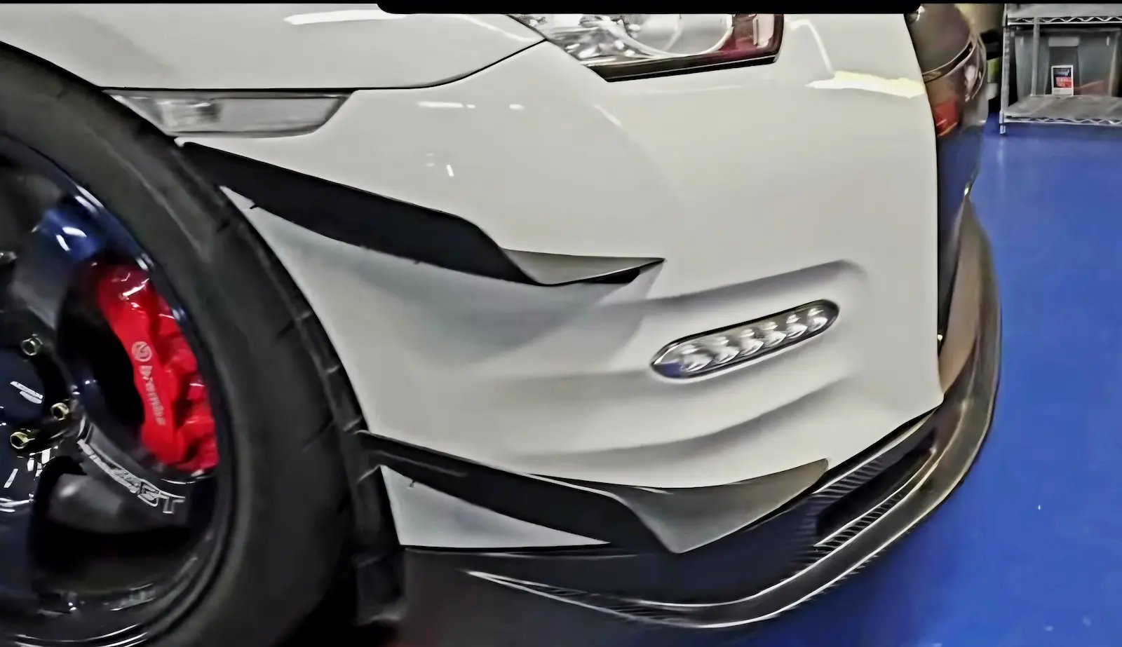 GTR R35 Full Front